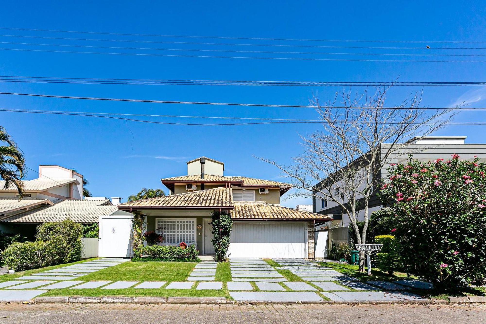 Casa Sofisticada Familias Em Jurere Rcu105 Casa de férias